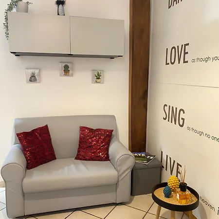 Apartment Easy San Pietro *